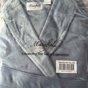 Mansfield Hotel and Spa Women's Robe L/XL new